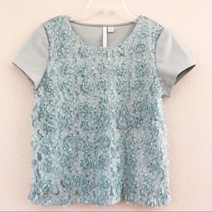 Lauren Conrad Light blue floral shirt. Sz XS